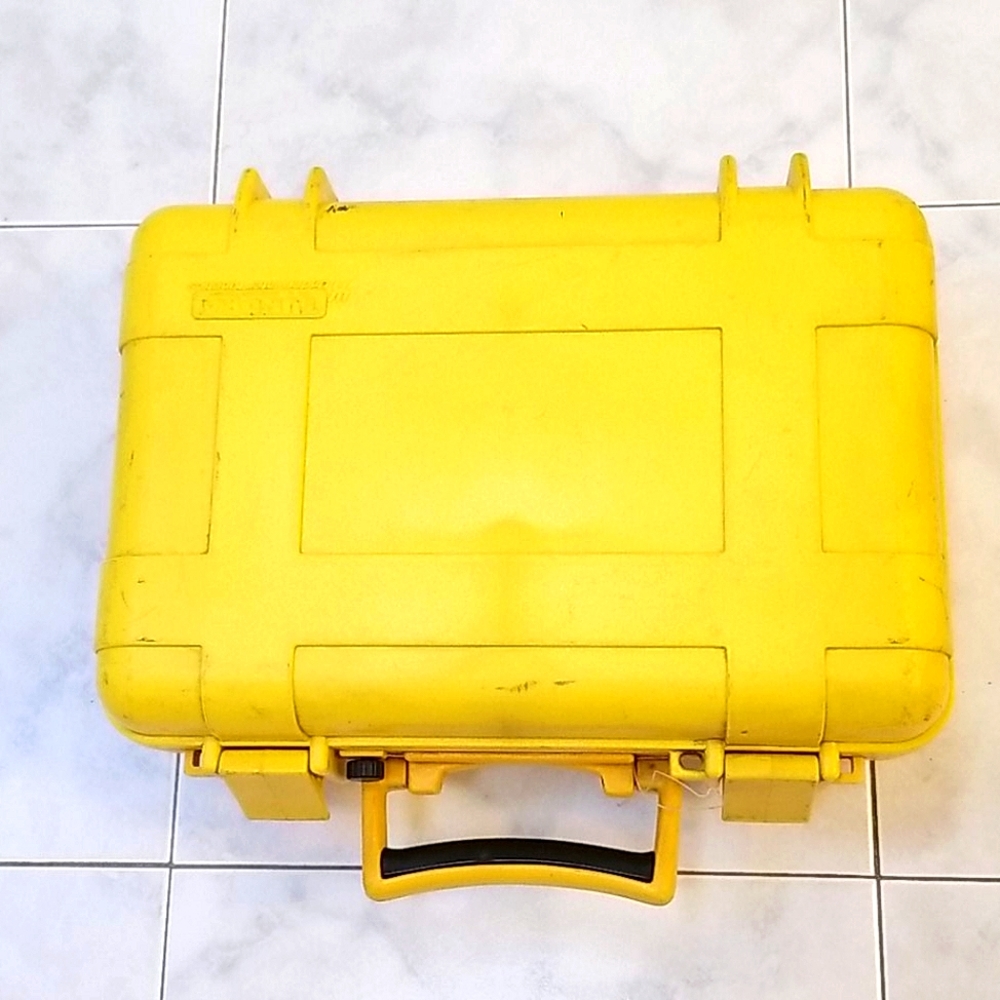 Tundra Sea King Case NWOT